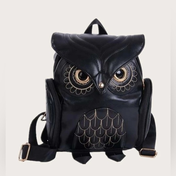 Handbags - NEW Goth Sleek Black Owl-Inspired Backpack with Textured Feather Design